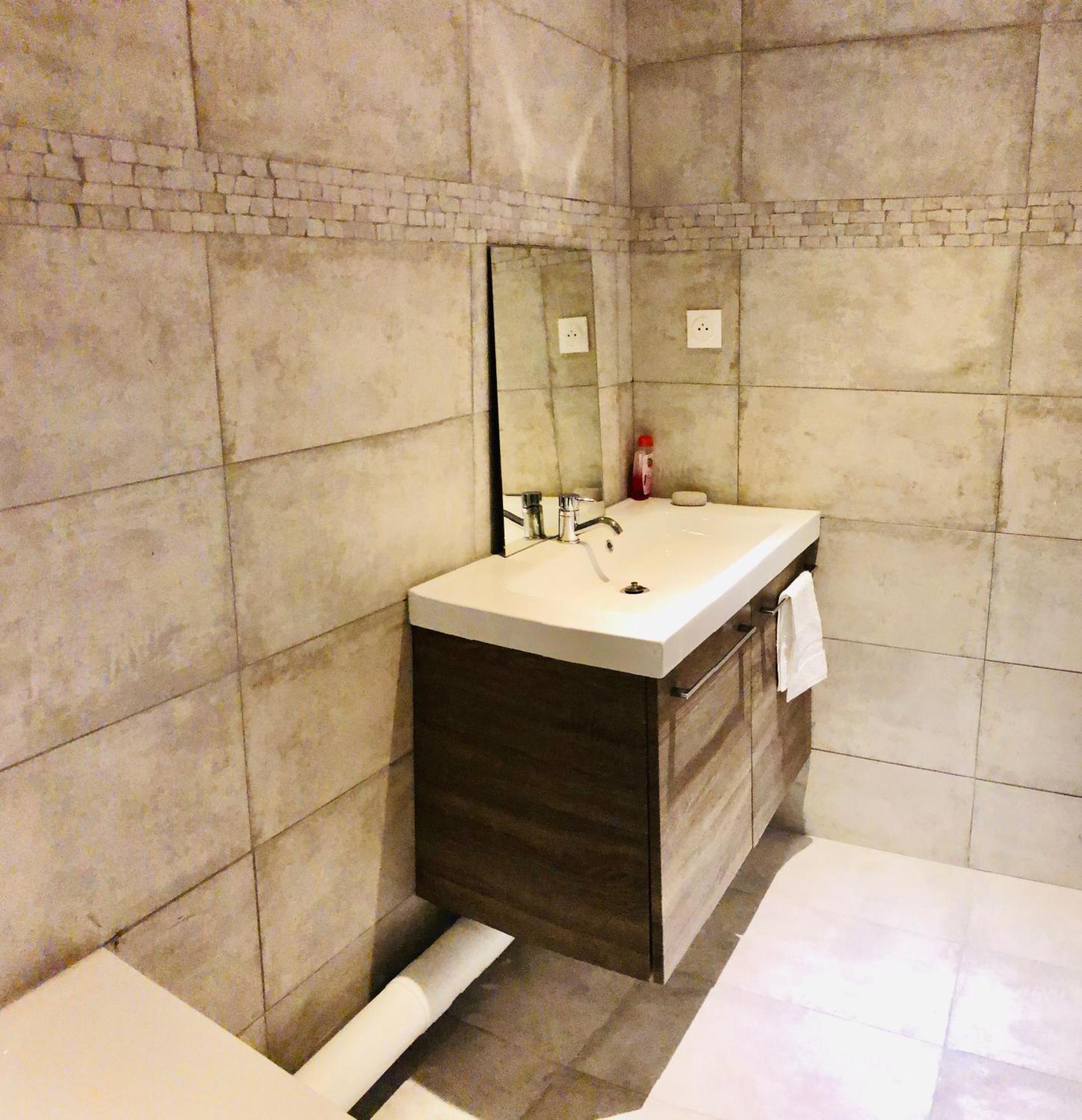 Metro Gambetta Apartment ปารีส ภายนอก รูปภาพ